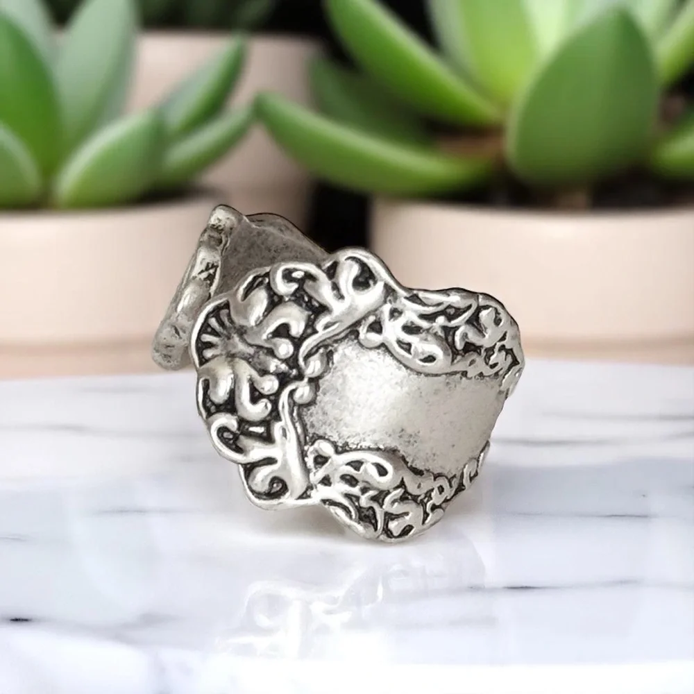 5 For $25💫Trendy Modish Silver Spoon Ring